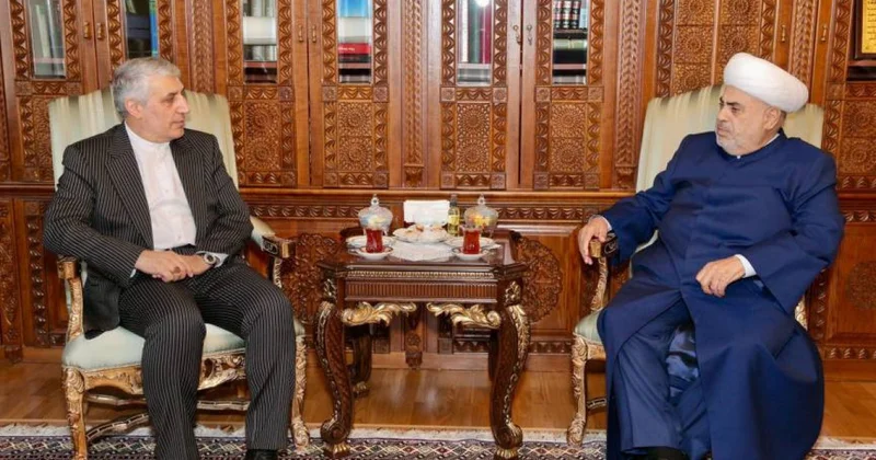 Allahşükür Paşazadə İran səfirini qəbul edib