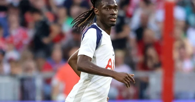 Qalatasaray Tottenhem in futbolçusu ilə anlaşdı