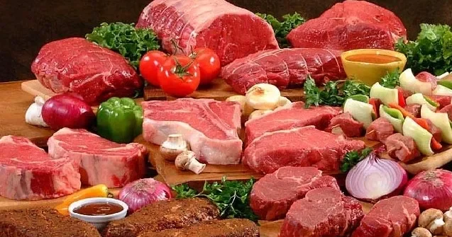 Çiy ət və ət məhsulları yeməyin hansı təhlükələri var? Ekspert AÇIQLADI