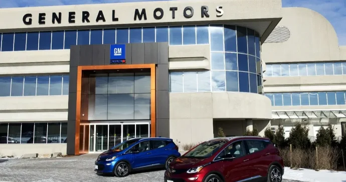 General Motors 23,5 min avtomobilini geri çağırır