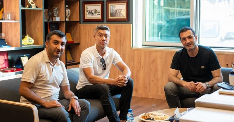 Qarabağ rəsmiləri “Portimonense”nin idman direktoru ilə görüşdü