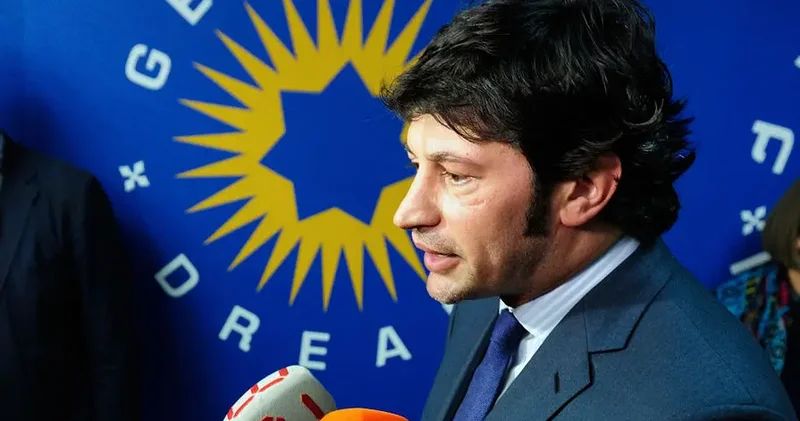 Qərb Rusiya ilə müharibəyə girərkən Tiflisə silah vəd edib Gürcüstan