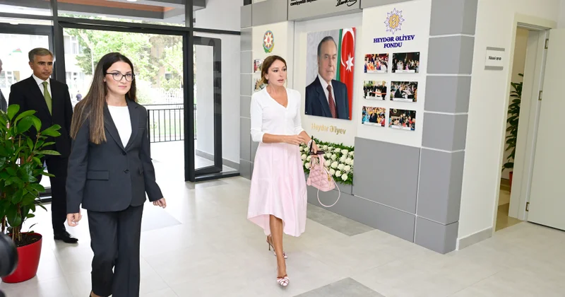 Первый вице президент Мехрибан Алиева, ее дочери Лейла Алиева и Арзу Алиева приняли участие в открытии детского сада яслей № 352 в Баку (ФОТО)