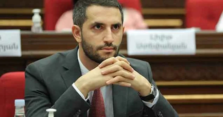 “Özünüz bizi Avropa İttifaqına itələyirsiniz” Rubinyan Volodinə cavab verdi