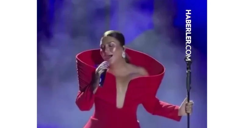 Sibel Canın səhnə geyimi müzakirələrə səbəb oldu (Video)