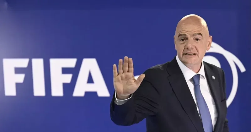 Глава Ассоциации европейских лиг призвал Инфантино уйти из ФИФА