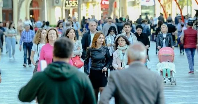 Azərbaycanda qadınlar kişilərdən daha uzunömürlüdürlər