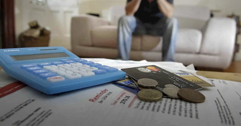 Xəbəriniz olmadan adınıza kredit götürülərsə nə etməli? Vəkil açıqladı