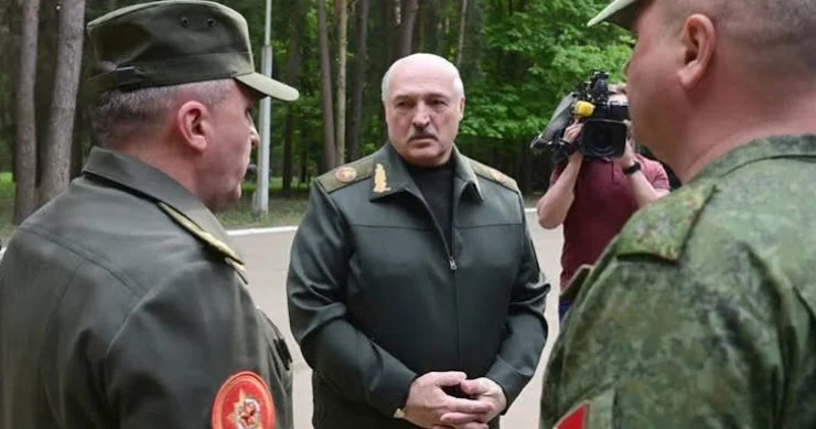 ​Lukaşenkodan gözlənilməz qərar MKİ şefinin Moskva səfəri Belarusu hərəkətə keçirdi