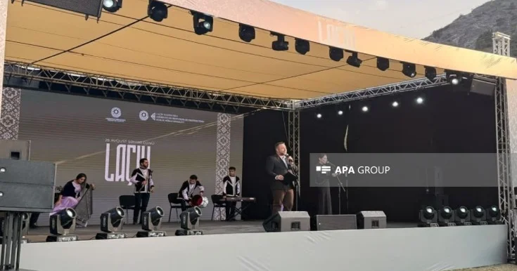 Laçındakı konsertdən Fotolar