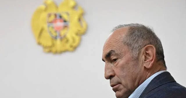 Роберта Кочаряна после госпитализации доставили в Антикоррупционный комитет Minval Politika