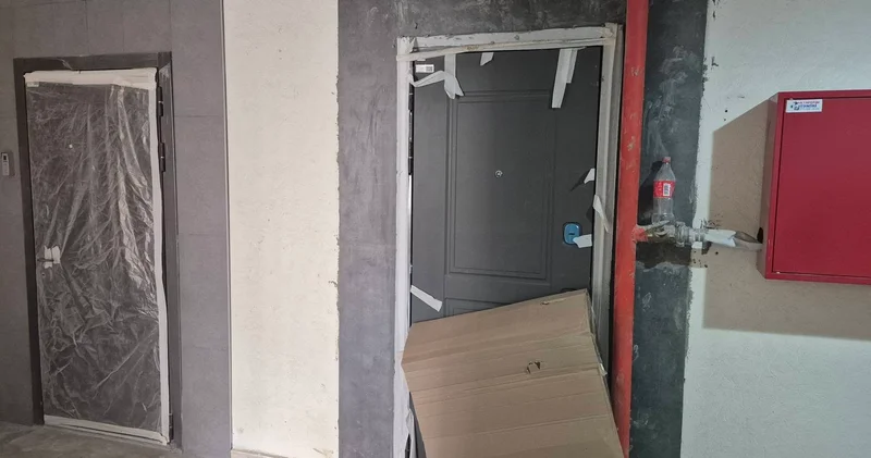 DƏHŞƏT MTK rəhbərliyi daşıyıcı divarları dağıdır, 4 min sakinin həyatı risk altında