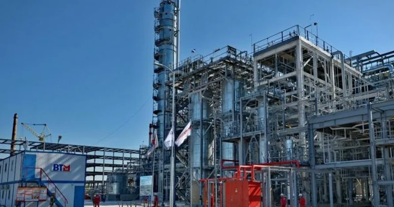 KİV: Qazaxıstanın iri neft emalı zavodları sanksiya riskinə görə Rusiyaya benzin tədarükündən imtina edib