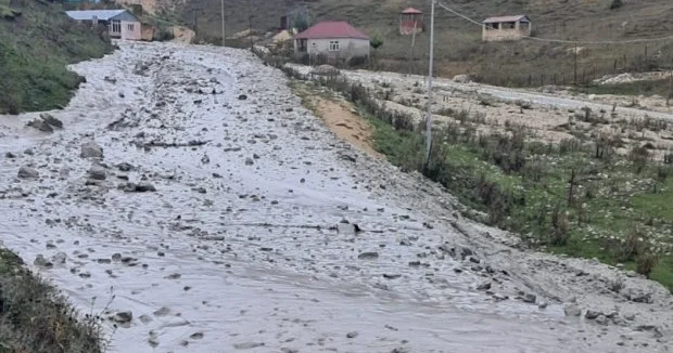Lazadakı palçıq seli nəzarətə götürüldü