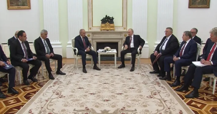 Putinlə Paşinyan görüşdü Nədən danışdılar? VİDEO