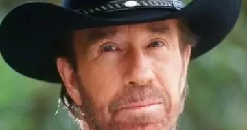 85 yaşlı Çak Norris görünüşü ilə təəccübləndirib...