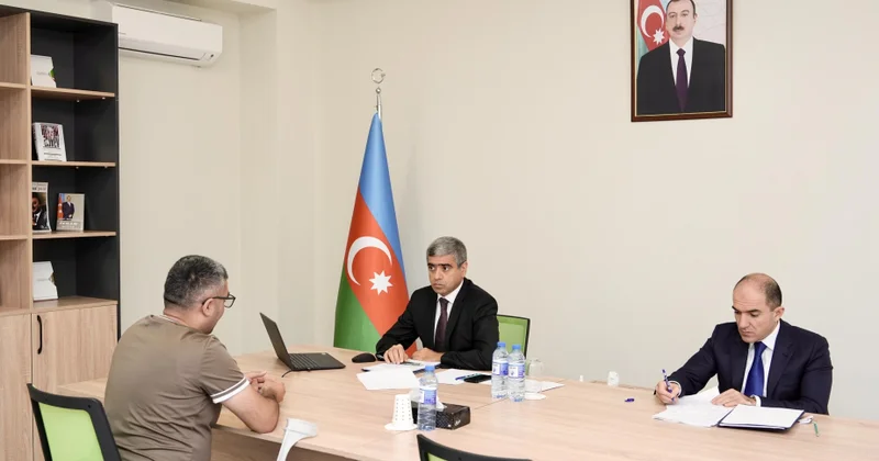 Əmək və əhalinin sosial müdafiəsi naziri Bərdədə vətəndaşların müraciətlərini dinləyib