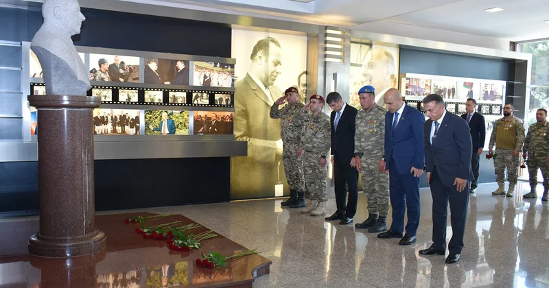 Yasamalda idmançı qazilərlə görüş Fotolar