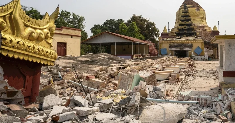 Myanmada zəlzələdən sonra qədim abidə üzə çıxıb