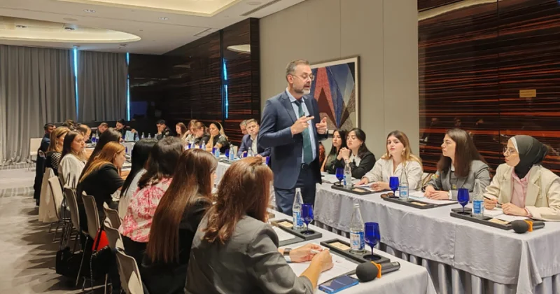 Çətin həyat şəraitində olan ailələr və uşaqlarla çalışan mütəxəssislər üçün təlim keçirilib