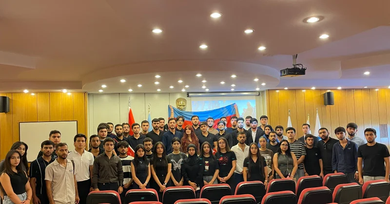 Türkiyənin Ege Universitetində təhsil alan ADAU tələbələri şəhidlərimizin xatirəsini anıblar