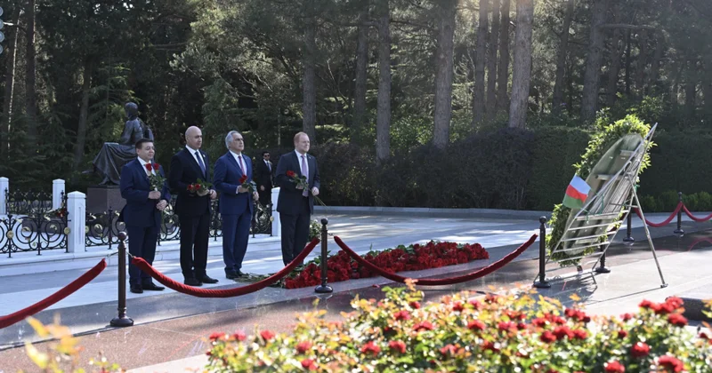 Çili Milli Konqresi Senatının komitə sədrləri Ulu Öndərin məzarını və Şəhidlər xiyabanını ziyarət ediblər