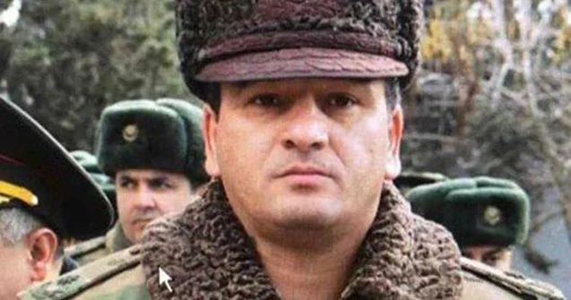 Polad Həşimovun məzar daşında dəyişiklik edildi FOTO