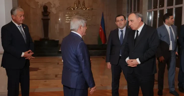 Baş prokuror Özbəkistanda səfərdədir FOTO