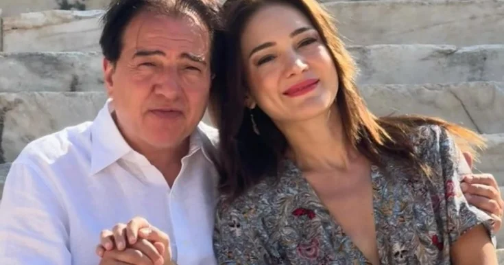 Boşanandan 3 il sonra onunla sevgili oldu Foto