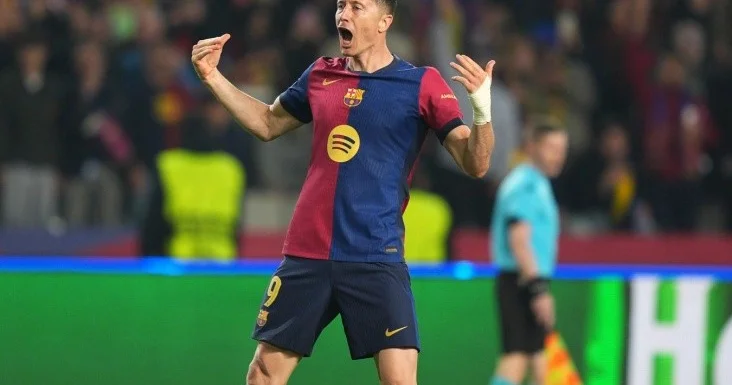 Robert Levandovski Neymara çatdı