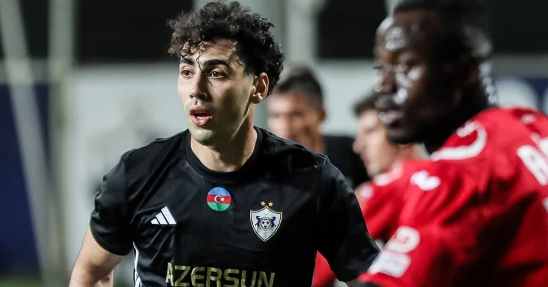 “Qarabağ”ın oyununda külək bayraq dirəyini aşırdı VİDEO