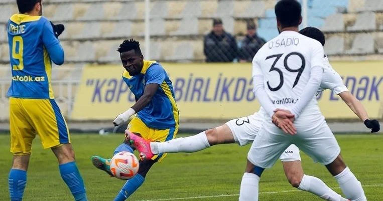 Premyer Liqada çətin günlər yaşayan komandaya YÜKSƏK MƏBLƏĞDƏ VƏD
