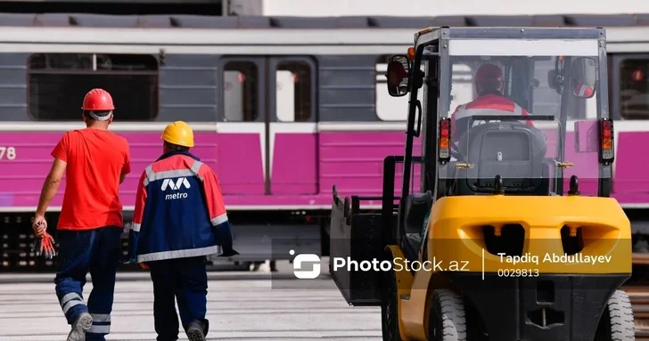 Финансовый тупик: почему сотрудники Бакинского метрополитена остались без надбавок