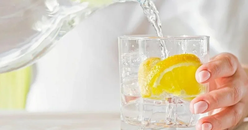 Gündəlik limonlu suyun 8 gözlənilməz faydası