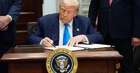 Трамп запретил ввоз импортной мебели и фармацевтики