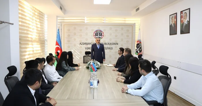 Anar Bağırov işə yeni qəbul edilən vəkil köməkçiləri ilə görüşüb