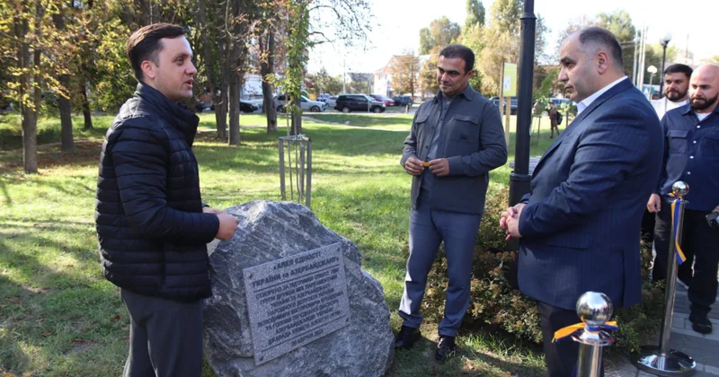 В Украине открылась мемориальная доска, символизирующая азербайджано украинскую дружбу Minval Politika