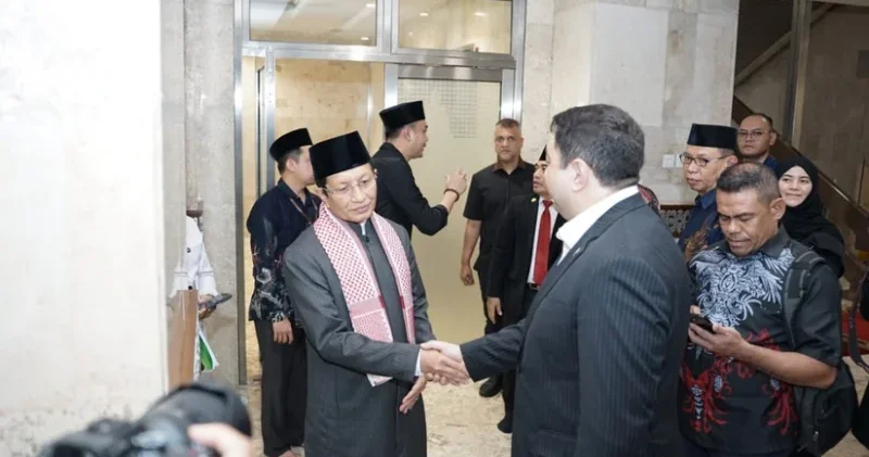 Vətən müharibəsi şəhidlərinin xatirəsi Cənub Şərqi Asiyanın ən böyük məscidində anılıb
