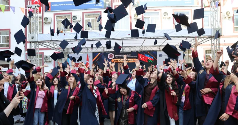 Atatürk Universiteti Bakıda məzuniyyət mərasimi keçirdi (FOTO)