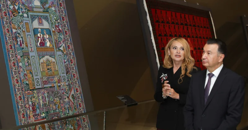 Tacikistanın Baş naziri Azərbaycan Milli Xalça Muzeyini ziyarət edib