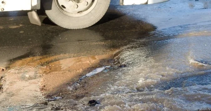 В Сабунчинском районе Баку вновь произошла авария на водопроводной линии