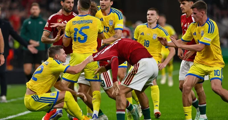 Футболисты сборных Венгрии и Украины устроили потасовку в матче Лиги наций