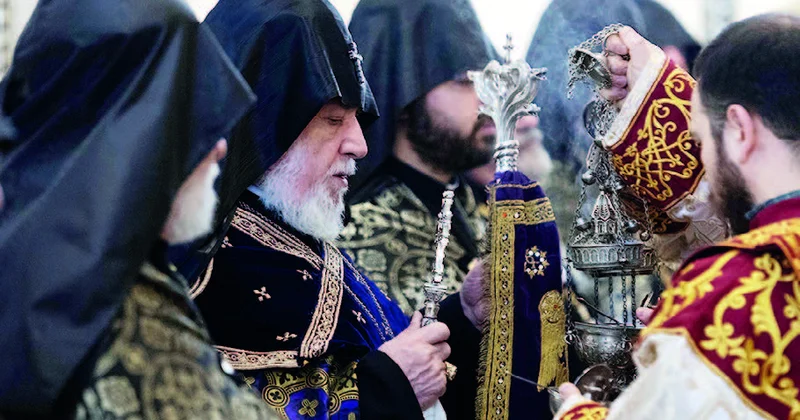 Eçmiədzinin gizlinləri məhkəmə “güzgü”sündə