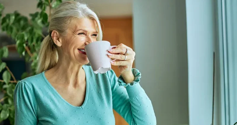Çay və ya qəhvə sümüklərin kövrəkliyini azalda bilərmi?