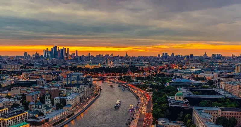 Москва закрывает центр
