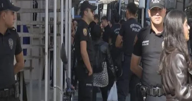 Türkiyədə milli fond bazarının çökməsində iştirak edən əllidən çox şəxs həbs edilib