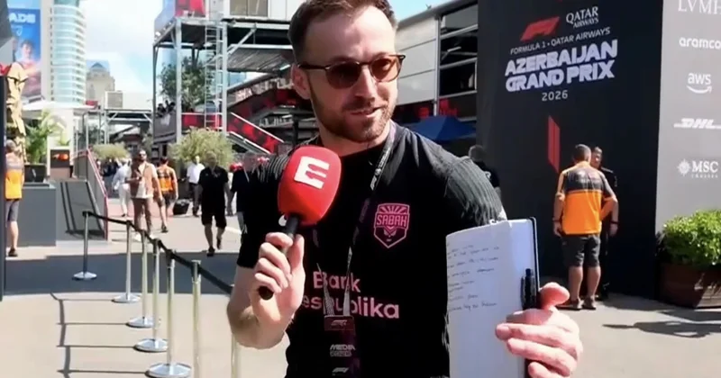 Польский журналист в форме Сабаха на Формуле 1 в Баку В прямом эфире; ВИДЕО