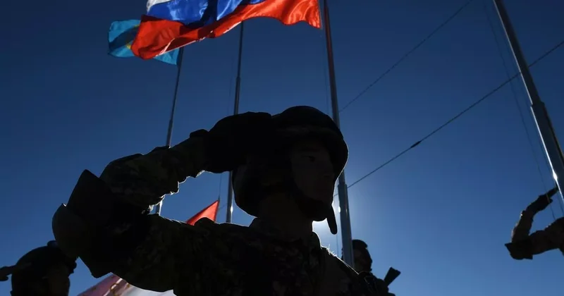 Военные из Беларуси, Казахстана, Кыргызстана и Таджикистана прибыли в Россию