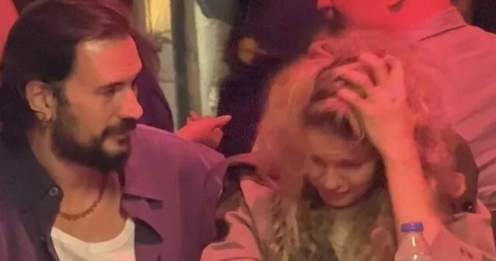 Birinci ağladı, sonra rəqs etdi