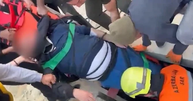 Bakıda su anbarına düşən 65 yaşlı kişi xilas olunub
